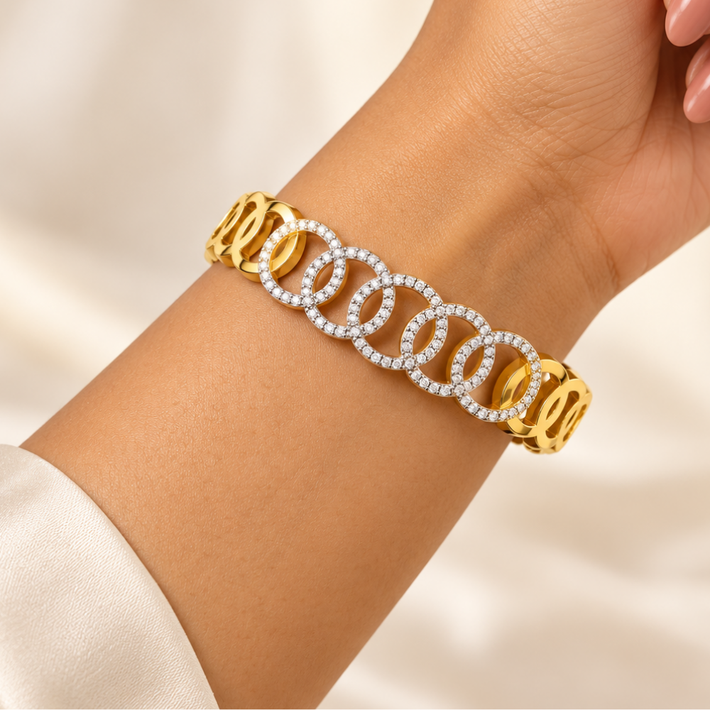 Linked Circle Gold Bracelet