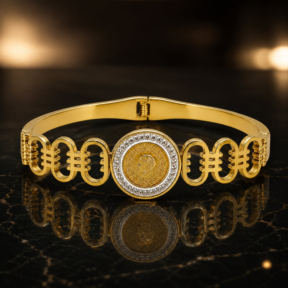 Signature Medallion Link Bracelet